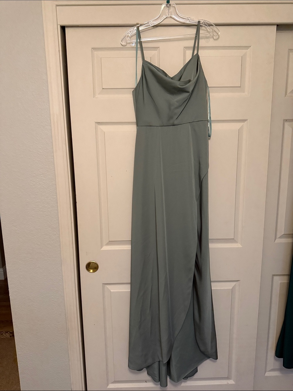 Allure Bridals- Style 1685